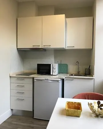 Romantic 1 Bedroom Apartment At Roma Avenue - 1C-3